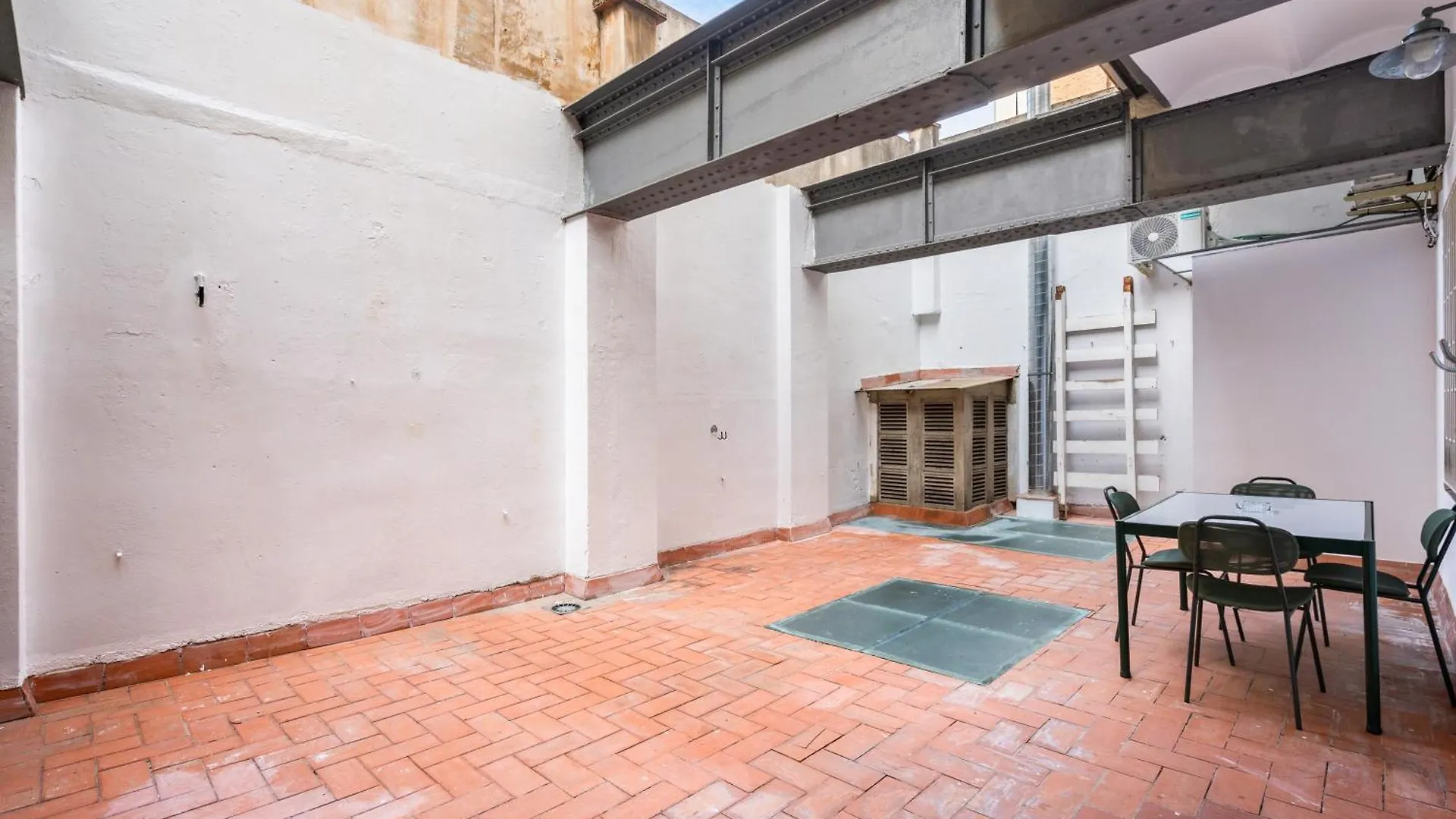 Muntaner Apartment Barcelona