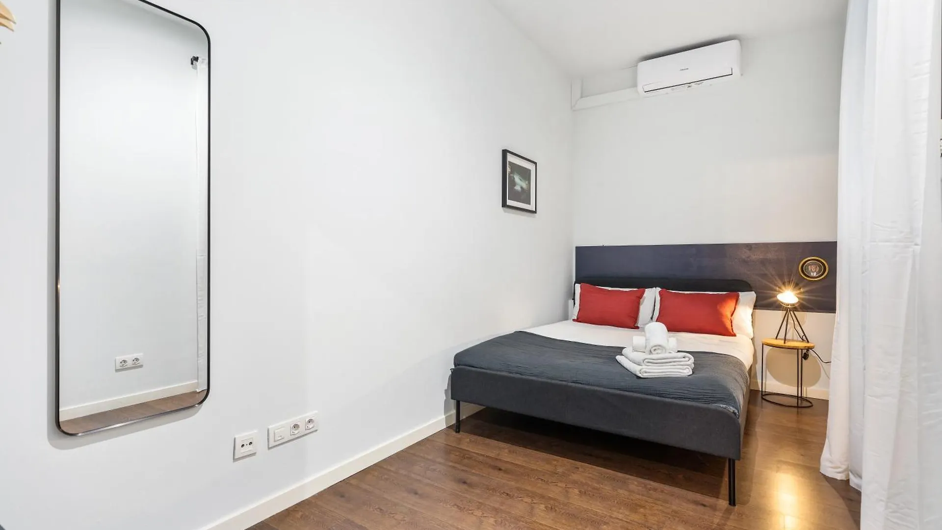 Muntaner Apartment Barcelona