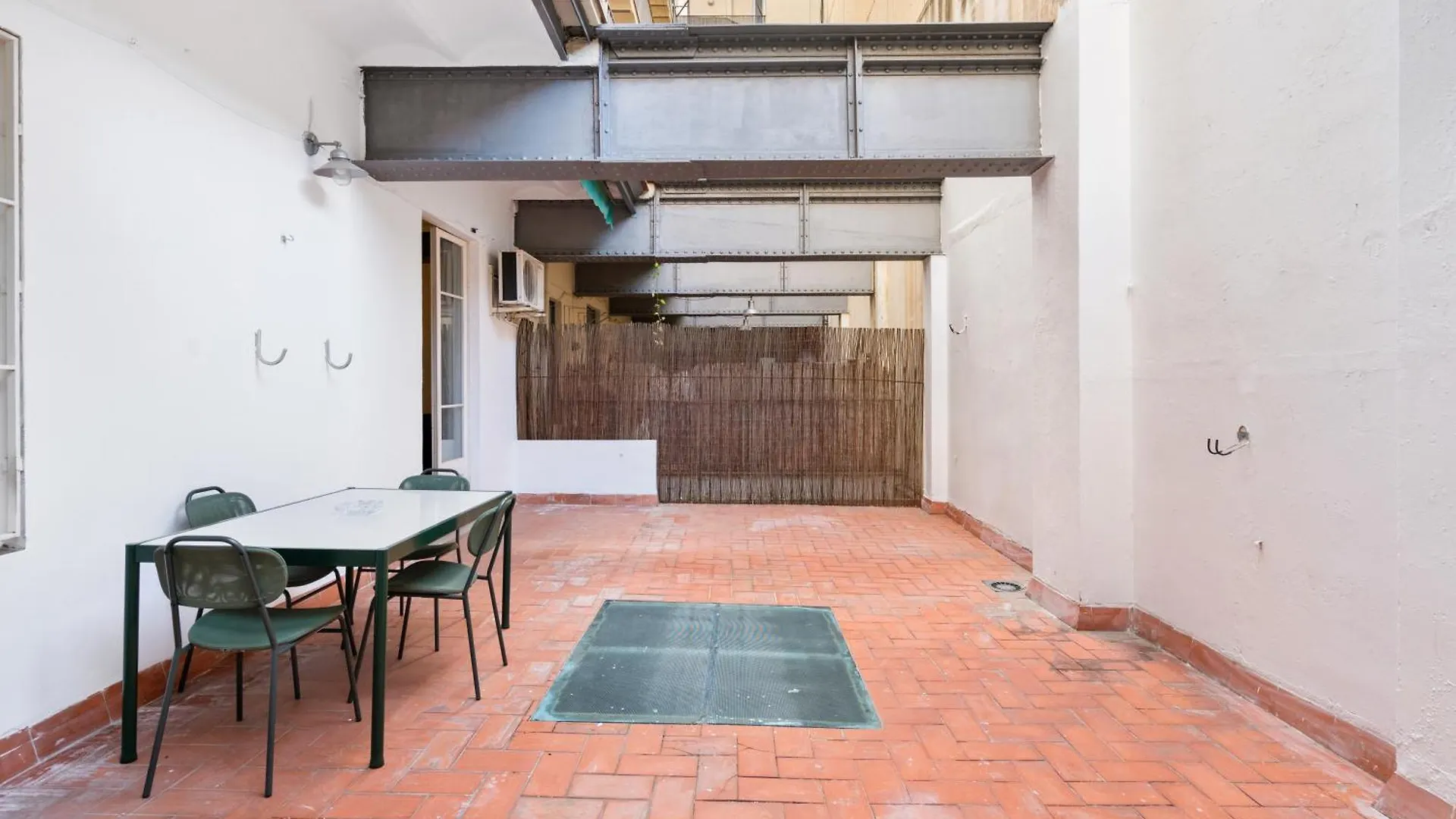 Muntaner Apartment Barcelona
