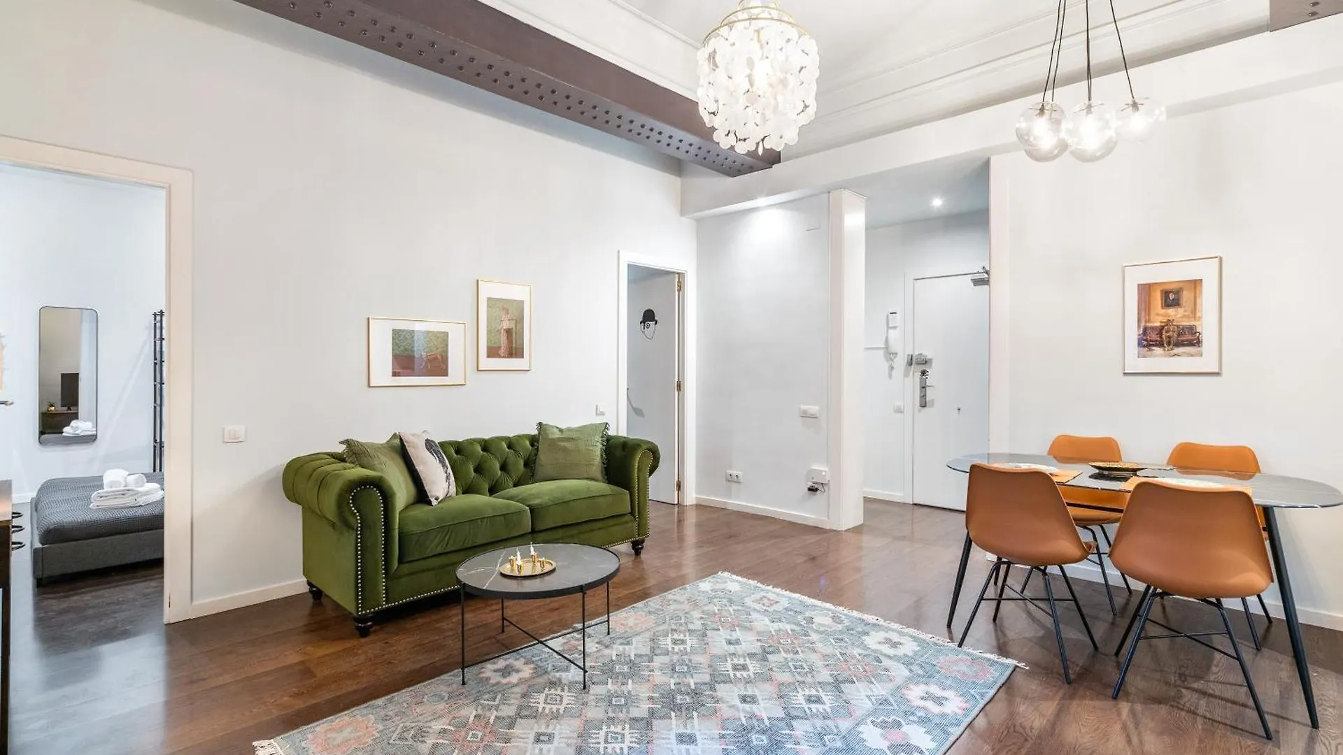 Muntaner Apartment Barcelona